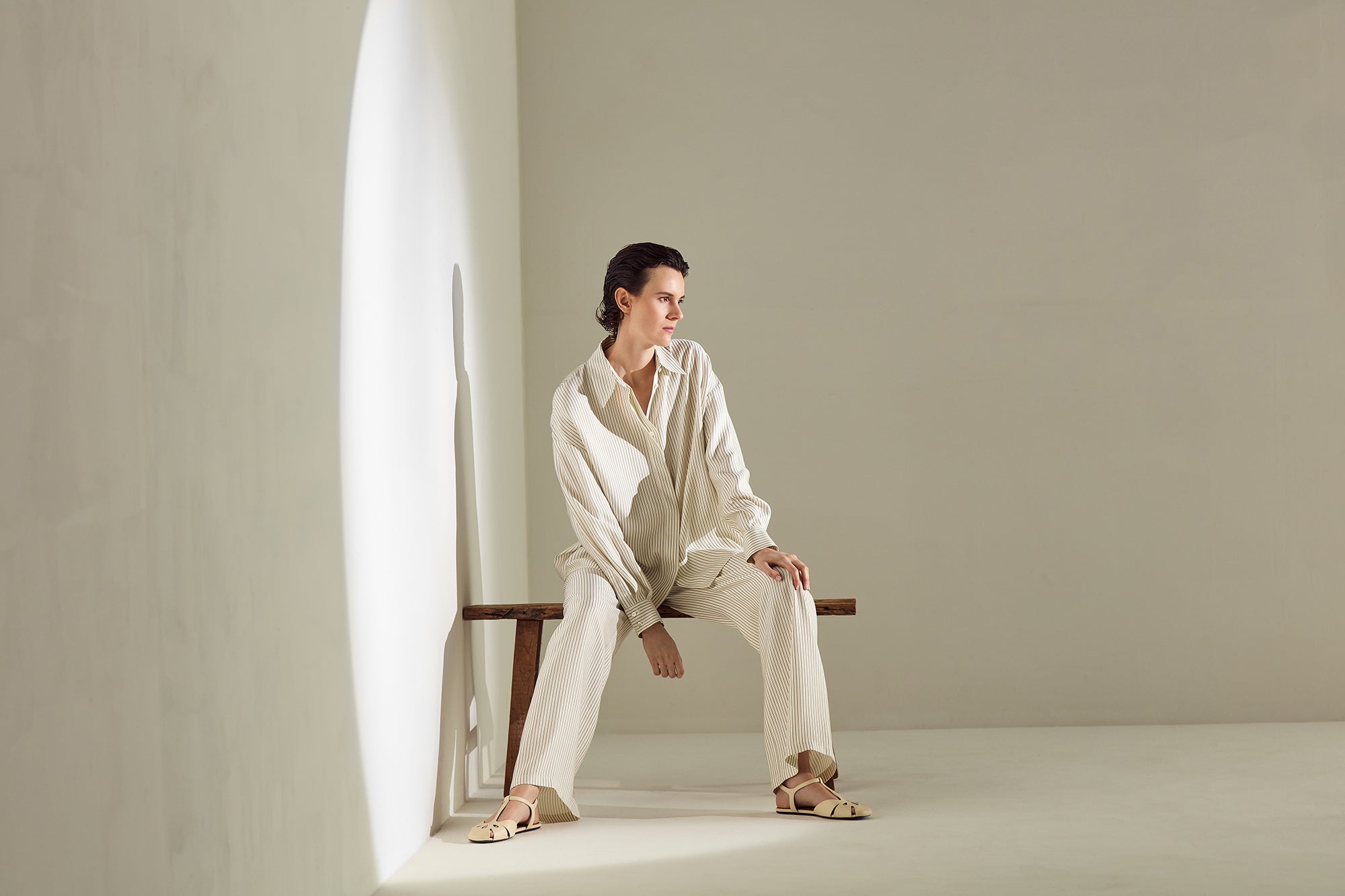 LOUNGEWEAR & TRAVEL